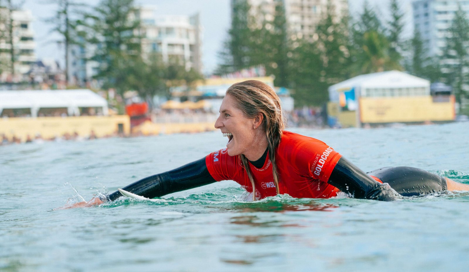 stephanie gilmore surf